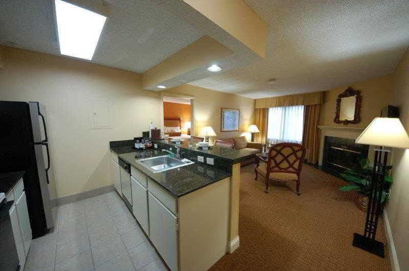 Best Western Richmond Suites H Батън Руж Екстериор снимка
